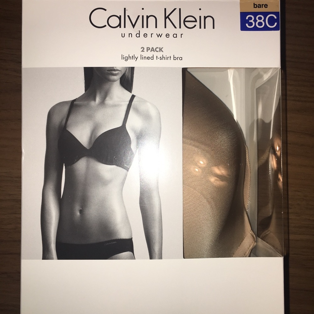 🌼🌻Calvin Klein 38C 2pack tshirt bra!🌼🌻